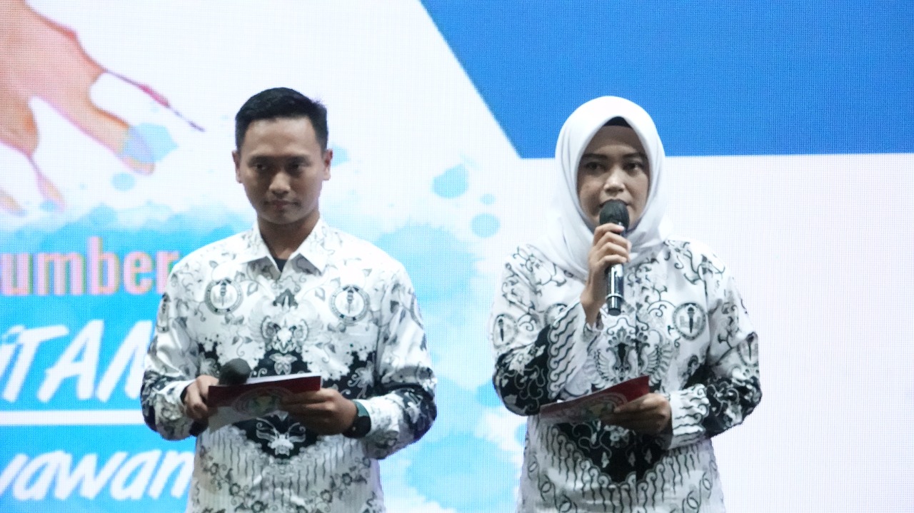 Hadirkan Tri Utami, PGRI Purwakarta Gelar Seminar Pendidikan Ulas Pendekatan Kebudayaan